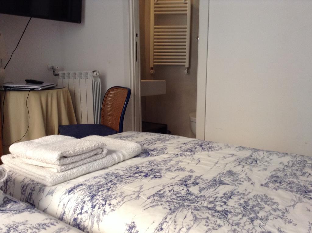 2 Be Home Colosseo Roma Habitación foto